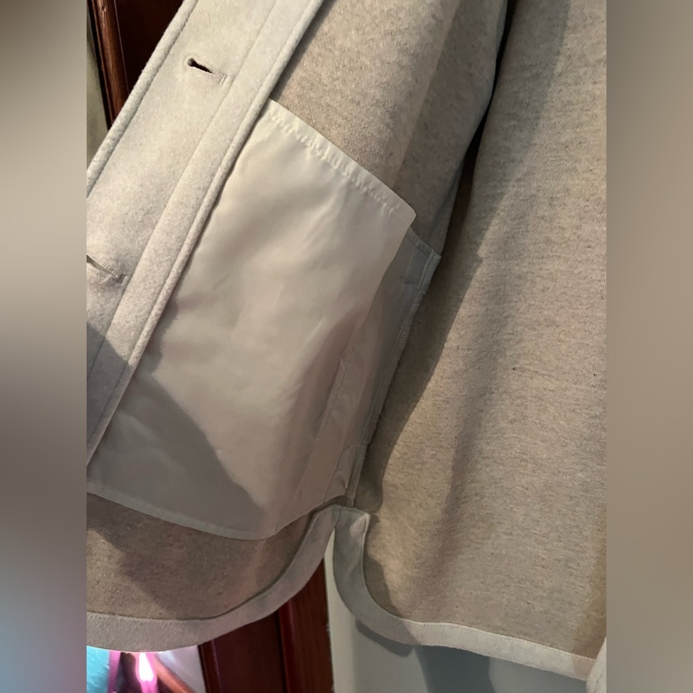 Old Navy Oversized Shacket - Picture 6 of 9